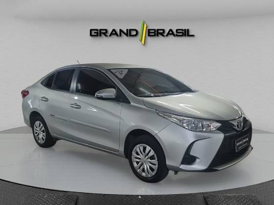 TOYOTA YARIS 1.5 16V FLEX SEDAN XL MULTIDRIVE TOYOTA YARIS 1.5 16V FLEX SEDAN XL MULTIDRIVE